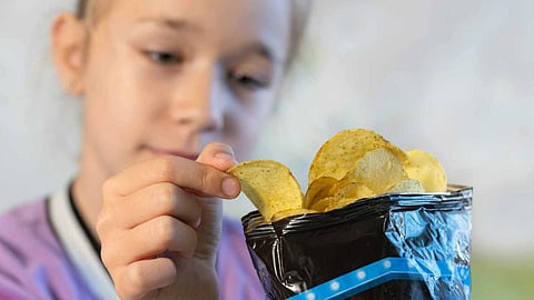 عوضًا عن الأغذية المُصنعة.. أخصائية تقدم بدائل صحية للأطفال 