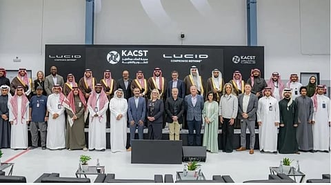 «كاكست» و«لوسد» تُدشّنان أول مركز ابتكار للسيارات الكهربائية في المملكة
