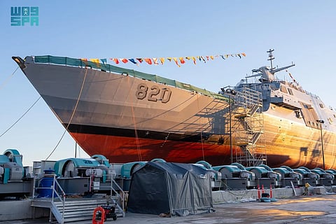 ضمن مشروع «طويق».. القوات البحرية تعوِّم في الولايات المتحدة أولى سفنها القتالية