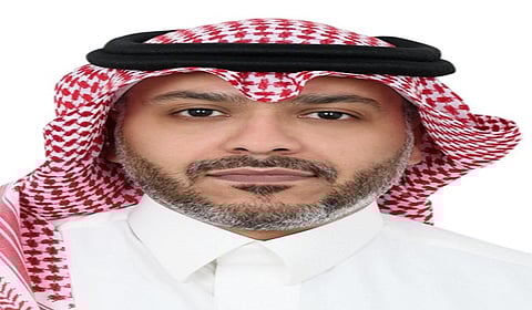 استشاري جراحة عظام أطفال يفند اعتقادات خاطئة ويحذر من مشايات الأطفال