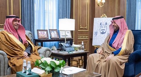 تتجاوز 400 مليون ريال.. أمير الحدود الشمالية يدشّن مشاريع تنموية لتحسين جودة الحياة