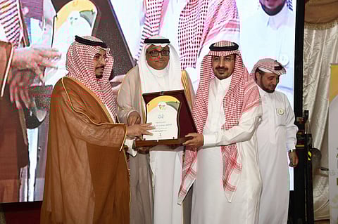 بالصور.. «سالم آل منيف» عميد رؤساء البلديات يترجّل بعد 4 عقود من العطاء البلدي