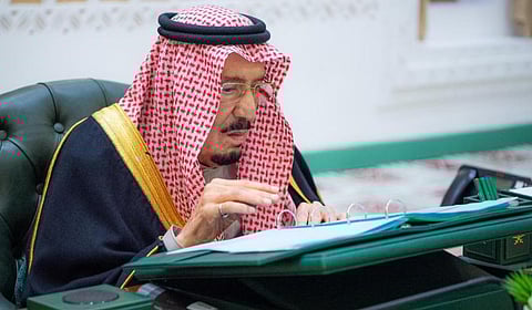 مجلس الوزراء يُبارك مشروع القطار الكهربائي السريع الرابط بين المملكة ودولة قطر