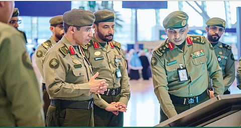 مدير عام الجوازات المكلّف يتفقد العمل بجوازات مكة ومطار الملك عبدالعزيز وميناء جدة 