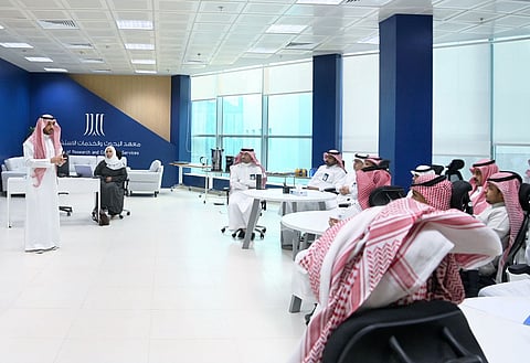 بالصور .. جامعة جازان تطلق البرامج التدريبية ضمن مشروع تأهيل سفراء التميز المؤسسي
