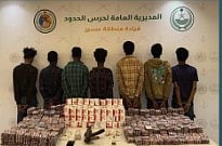 القبض على 7 إثيوبيين وإريتريين بعسير لتهريبهم أقراصا مخدرة وخاضعة لتنظيم التداول الطبي