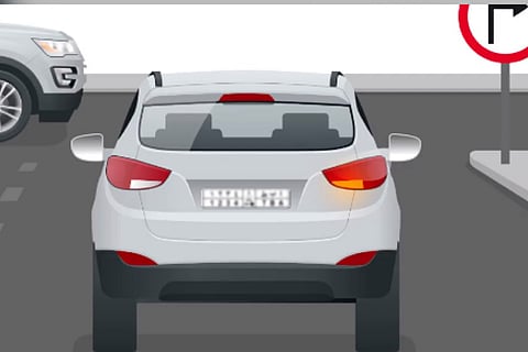 «المرور»: غرامة عدم استخدام إشارة الالتفاف قبل تغيير المسار تصل لـ 300 ريال