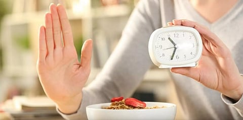 أخصائية توضح الطريقة الصحيحة للصوم المتقطع وفوائده الصحية  