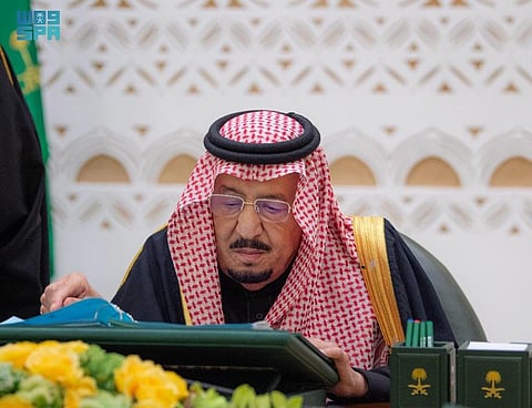 خادم الحرمين الشريفين يرأس جلسة مجلس الوزراء