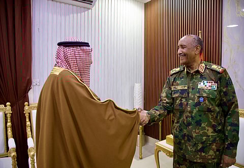 رئيس مجلس السيادة السوداني يستقبل نائب وزير الخارجية