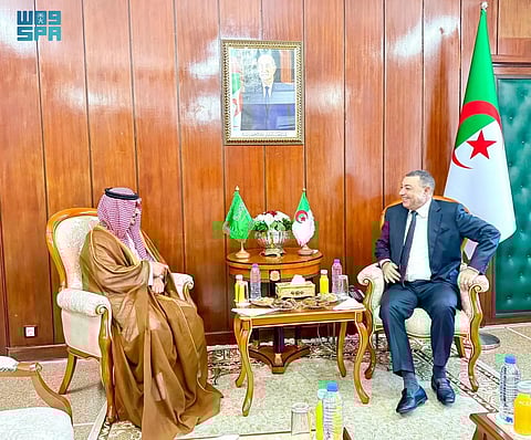 السفير البصيري يلتقي وزير الداخلية والجماعات المحلية والنقل الجزائري