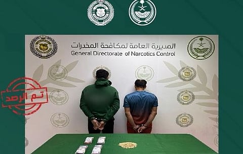 القبض على 3 مواطنين ومقيم يمني لترويجهما الإمفيتامين و67 كجم من الحشيش بالمنطقة الشرقية وعسير