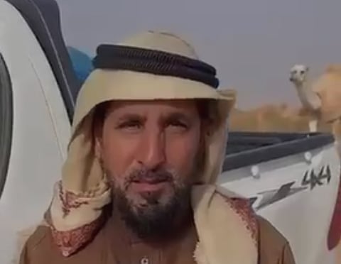 «حلالنا بخير ونعمة».. مالك إبل يشيد بتنظيم الرعي الموسمي في محمية الإمام تركي بن عبدالله