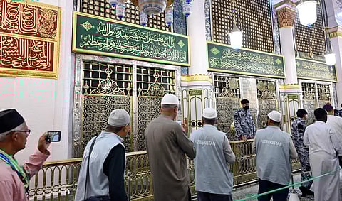 «الشؤون الدينية» بالمسجد النبوي تكثّف الجولات الميدانية والإرشادية خلال فترة الإجازة