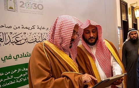 وزير الشؤون الإسلامية يدشّن المعرض التوعوي الإرشادي لموسم العمرة 1447هـ