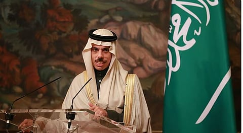 وزير الخارجية يبحث مع نظرائه العراقي والإيراني العلاقات الثنائية والتطورات الإقليمية 