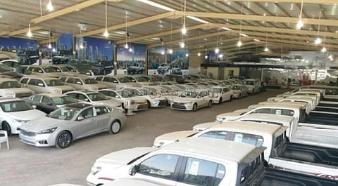 مختص ينصح بشراء السيارات المستعملة من معارض معروفة