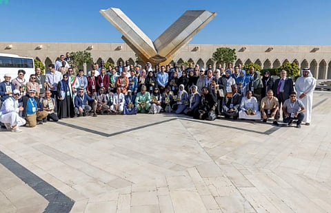 انطلاق برنامج رحلة المشاعر المقدسة بمشاركة شباب عربي وإسلامي