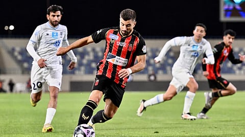 الأخدود يتعادل مع ضيفه الرياض بهدفين لمثلهما في دوري روشن