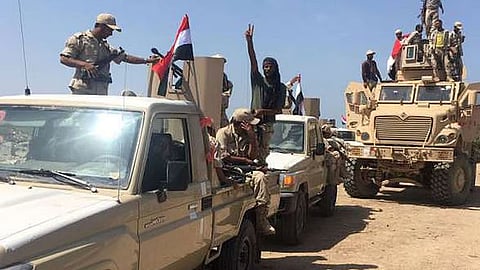 اليمن.. «ألوية العمالقة» تسلم مهام تأمين حي السفارات بعدن للأمن الوطني