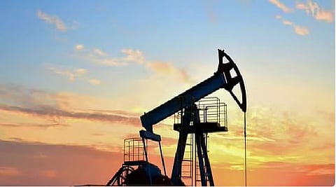 انخفاض النفط رغم تراجع الإنتاج في الولايات المتحدة جراء عاصفة شتوية