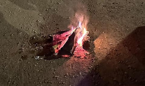 «الأمن البيئي» تضبط مواطنًا لإشعاله النار في الأماكن غير المخصصة لها بمحمية طويق الطبيعية