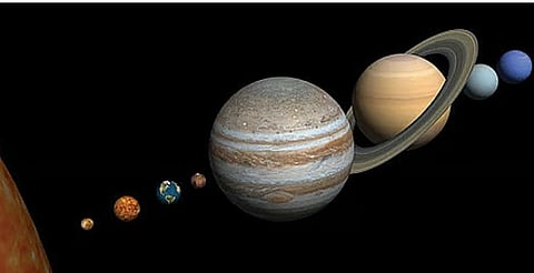 «فلكية جدة» ترصد اقتران كوكبي الزهرة وعطارد اليوم