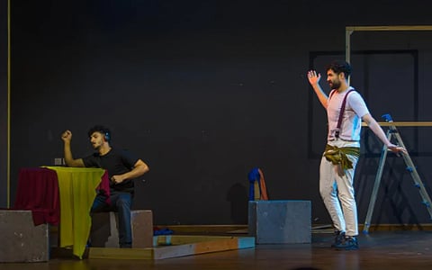  اختتام فعاليات «جولة المسرح 2» في أبها بعرض مسرحية «أريد أن أتكلم»