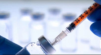 استشاري: لقاح الإنفلونزا متاح للجميع ونوصي بأخذه لمن يعانون من أمراض مزمنة والأطفال