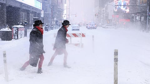 إلغاء 2100 رحلة جوية إثر عاصفة شتوية وانخفاض الحرارة بأمريكا