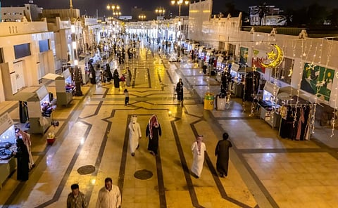 أمانة تبوك تخصص 13 موقعًا يضم 330 بسطة للباعة الجائلين في شهر رمضان