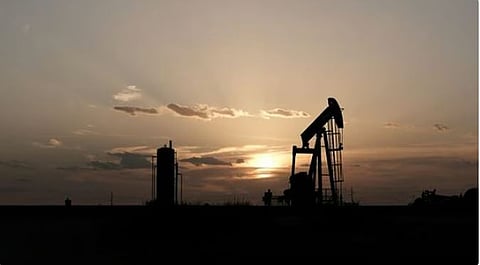 استقرار أسعار النفط مع ترقب الأسواق التهدئة بين الولايات المتحدة وإيران