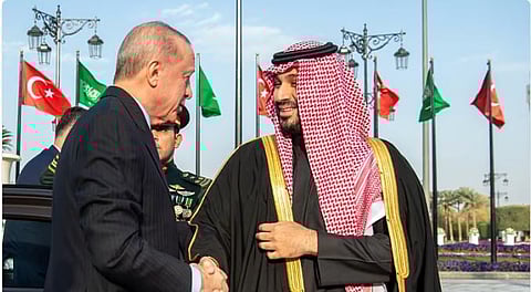 تعزيز الشراكة الاستراتيجية وخفض التوترات الإقليمية.. بيان مشترك في ختام زيارة الرئيس التركي للمملكة