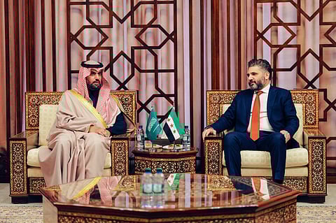 وزير الثقافة يبحث تعزيز التعاون مع نظيره السوري