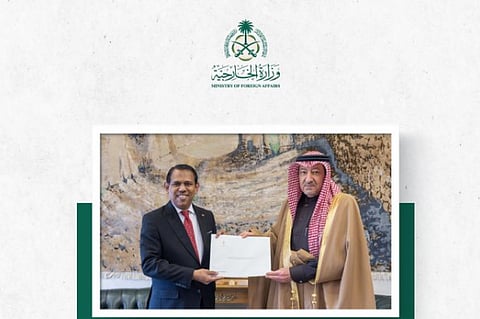 ولي العهد يتلقى رسالة خطية من رئيس المالديف