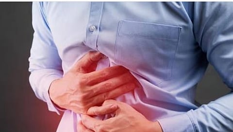 استشاري: التوتر من أسباب عسر الهضم المزمن