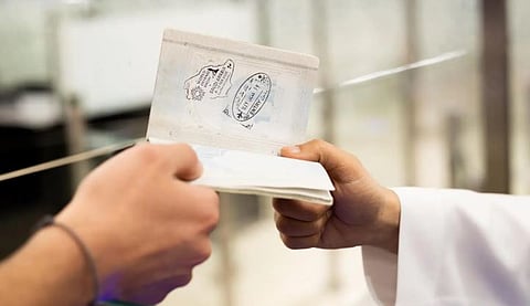 وزارة الداخلية تطلق ختم «معرض الدفاع العالمي 2026»