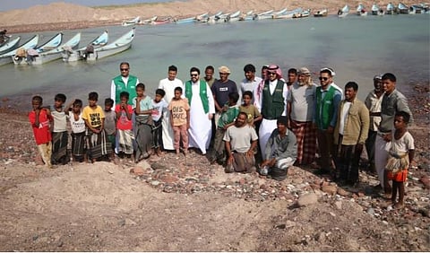 البرنامج السعودي لتنمية وإعمار اليمن يعيد تأهيل «خيصة» الصيادين دعمًا لسبل العيش في سقطرى