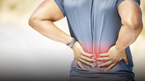 استشاري: 6 عوامل تسبب الإصابة بآلام أسفل الظهر 