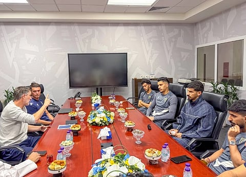 الجهاز الفني للأخضر يواصل برنامج الزيارات الميدانية للأندية