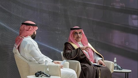 نائب وزير الصناعة يستعرض مبادرات تمكين التصنيع المتقدم في المملكة