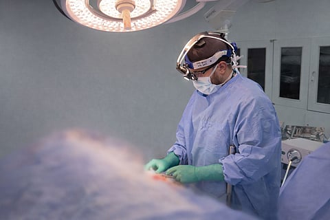 إنقاذ ساق مواطن من البتر بمستشفى الملك فهد التخصصي بالدمام