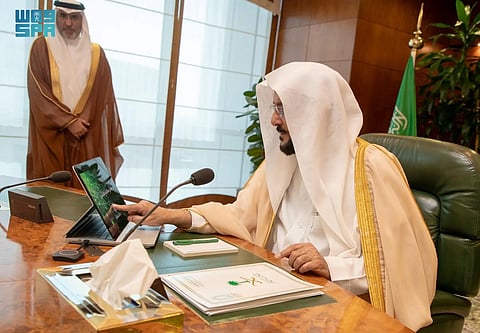 وزير الشؤون الإسلامية يدشّن عددًا من الخدمات الرقمية لرفع جودة العمل