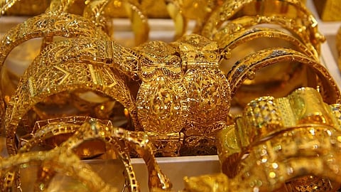 انخفاض محلي وعالمي.. سعر الذهب في السعودية اليوم الثلاثاء 29-8-1447