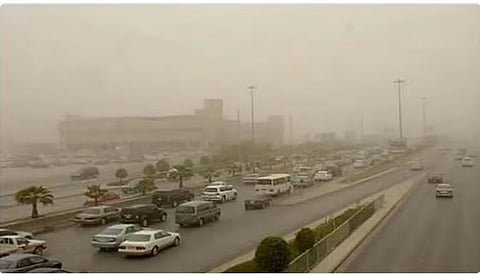 طقس المملكة الثلاثاء. رياح نشطة وفرصة لتكوّن الضباب على عدة مناطق