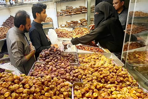 انتعاش أسواق التمور في جدة وسط إقبال متزايد من المتسوقين