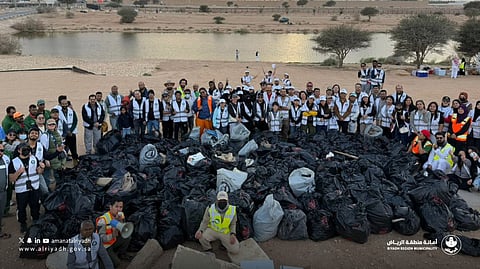 بمشاركة 200 متطوع من مختلف الجنسيات.. أمانة الرياض تنفذ مبادرة تحسين الجزء الجنوبي المطور حديثًا لوادي السلي