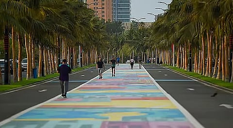 استشاري: المشي 30 دقيقة يوميًا لمدة 5 أيام أسبوعيًا يقي من ارتفاع ضغط الدم