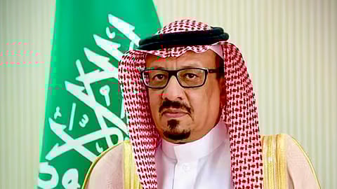 محافظ شرورة يتفقد مستوى الخدمات المقدمة لضيوف الرحمن بمنفذ الوديعة