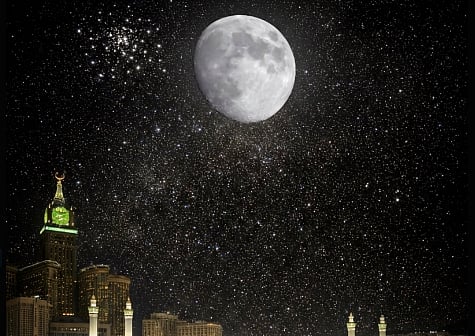 غدًا.. أول تعامد للقمر على الكعبة في 2026